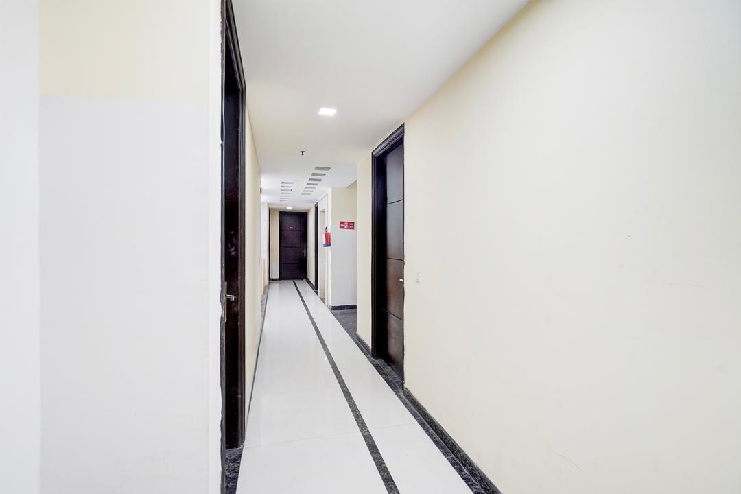 Super Townhouse Sector 51 Noida Near Metro Station in Noida
