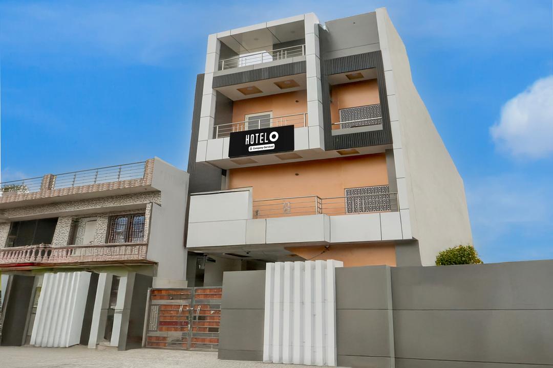 Super Hotel O Bareilly Near Satellite Bus Stand in Bareilly
