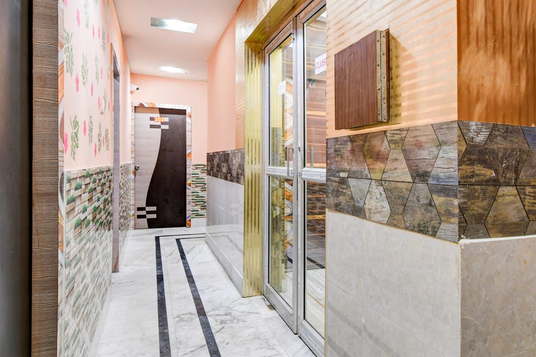 Super Hotel O Kolkata Near Acropolis Mall Formerly 7 Horse GH in Kolkata
