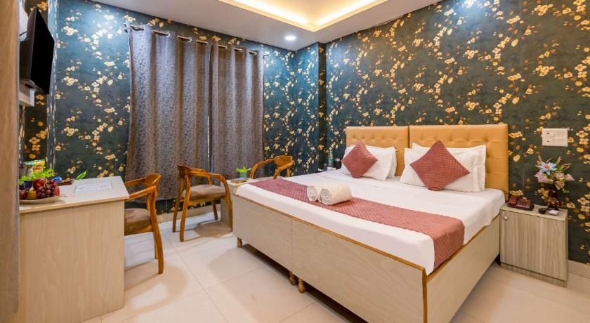 Hotel Admire Expressway by ASPL in Noida