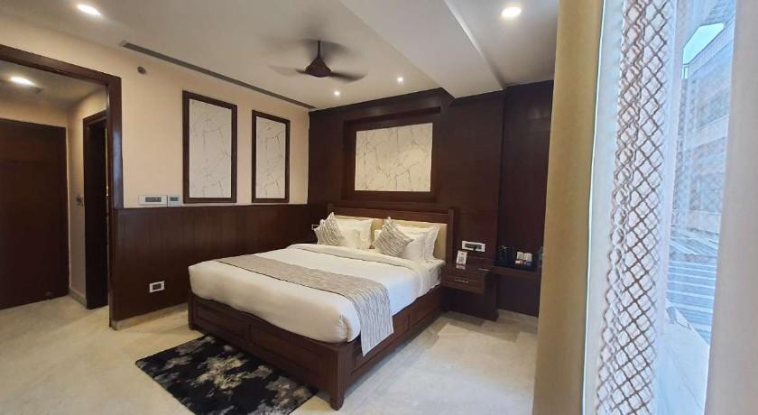Hotel YKM Crown in Dehradun