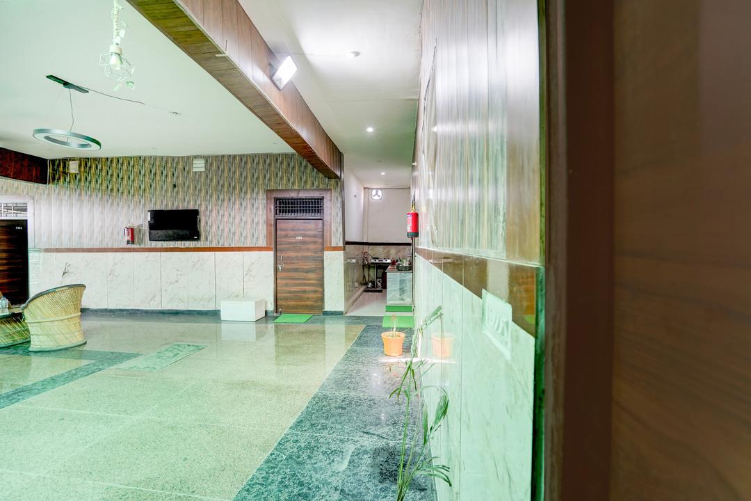 Hotel O Brij Ghat Mukteshwar Formerly Brijwasi Guest House in Hapur