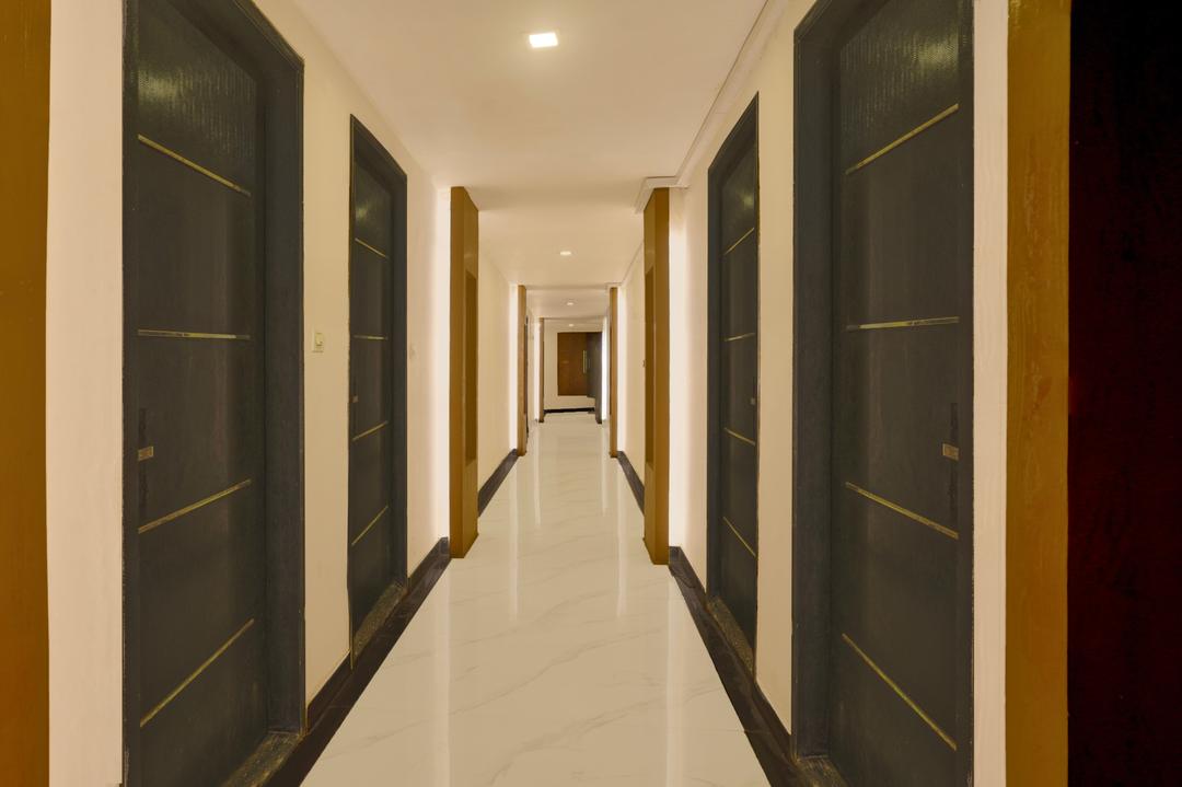 Collection O Lodha Experia Mall Dombiwali Formerly RR Suites in Thane