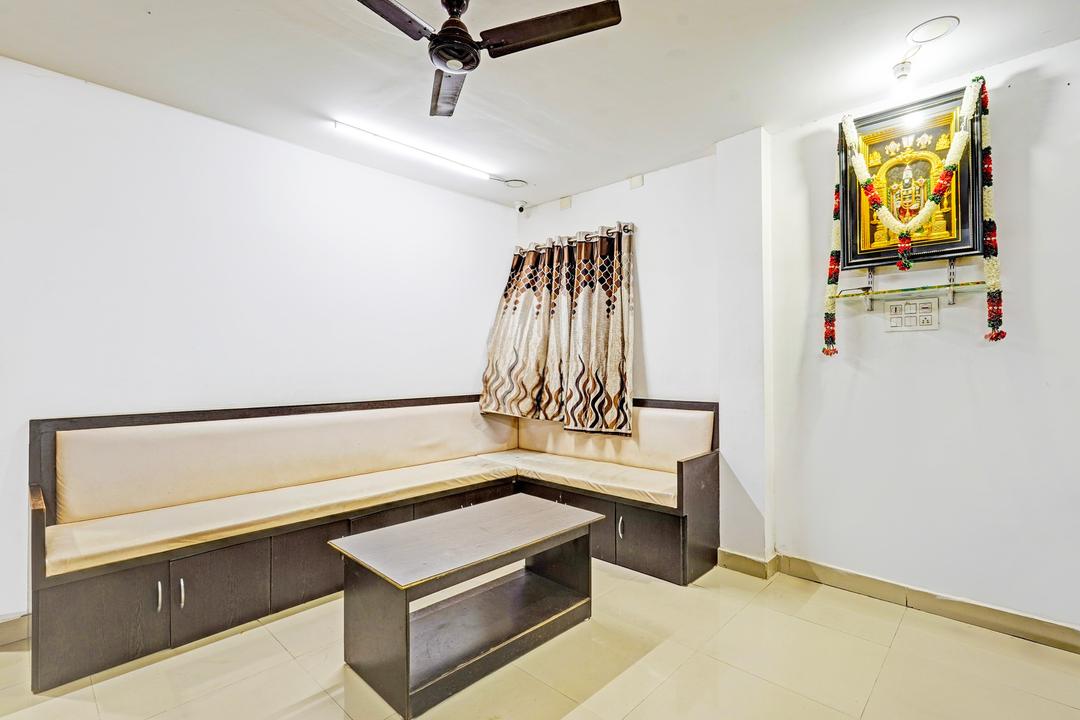Super Collection O Vanamthopu Center Nellore Formerly ESR Guest Inn in Nellore